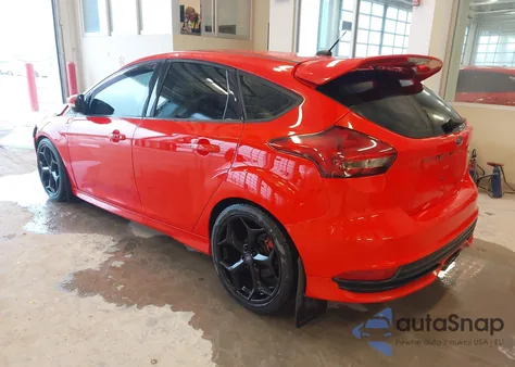 2015 Ford Focus St z USA, uszkodzony, nr VIN 1FADP3L90FL240820